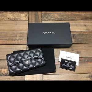 CHANEL black caviar continental wallet